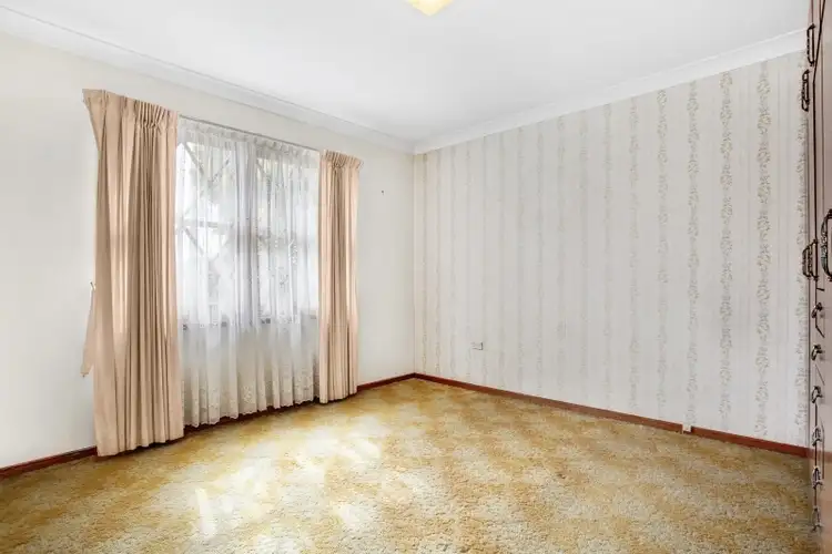 Sixth view of Homely house listing, 7 Curlew Cres, Woodberry NSW 2322