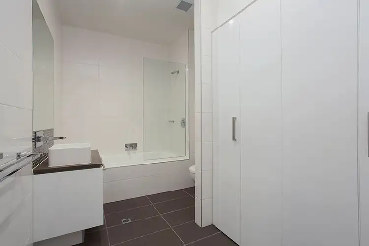 Fifth view of Homely apartment listing, 3/18 Bent Street, Kensington VIC 3031