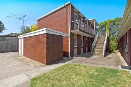 2/1 First Street, Parkdale VIC 3195
