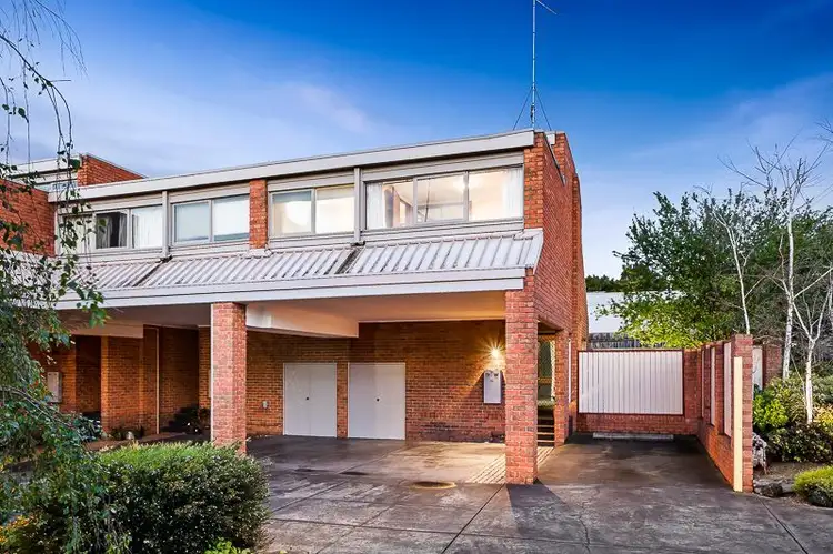 10/5-7 Luck Street, Eltham VIC 3095