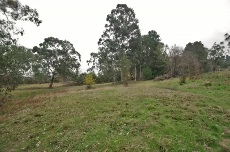 99 Airlie Road, Healesville VIC 3777