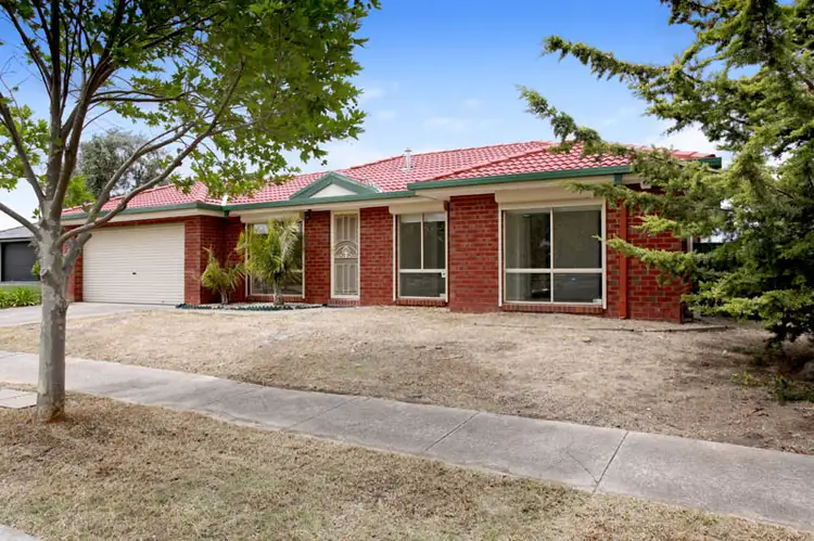 24 Niewand Avenue, Burnside VIC 3023