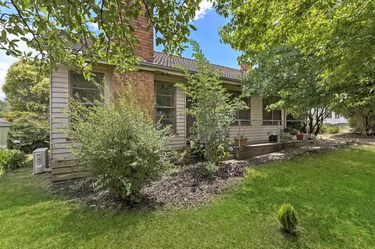 5 Le Couteur Avenue, Beechworth VIC 3747