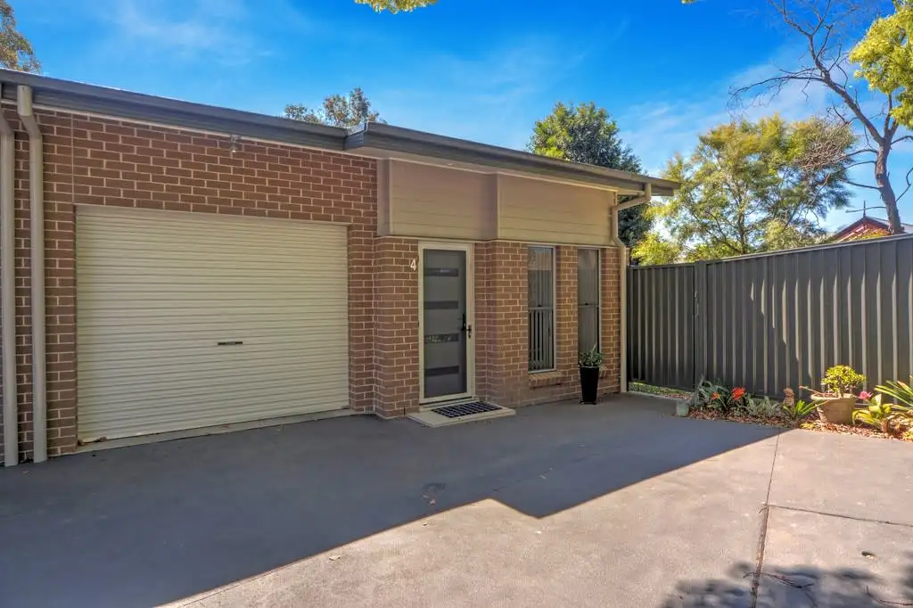 Main view of Homely villa listing, 4/52 Shoalhaven Street, Nowra NSW 2541