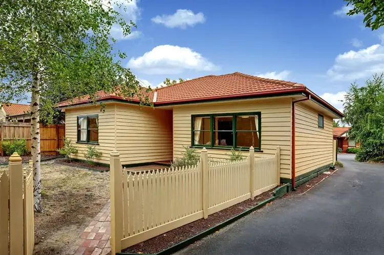 Main view of Homely unit listing, 1/40 Maidstone Street, Ringwood VIC 3134