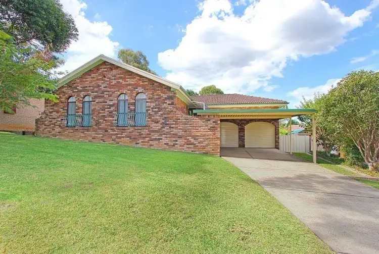 6 Sanders Crescent, Kings Langley NSW 2147