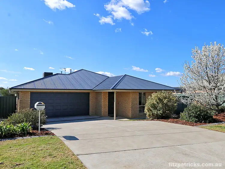 24 Quandong Place, Forest Hill NSW 2651