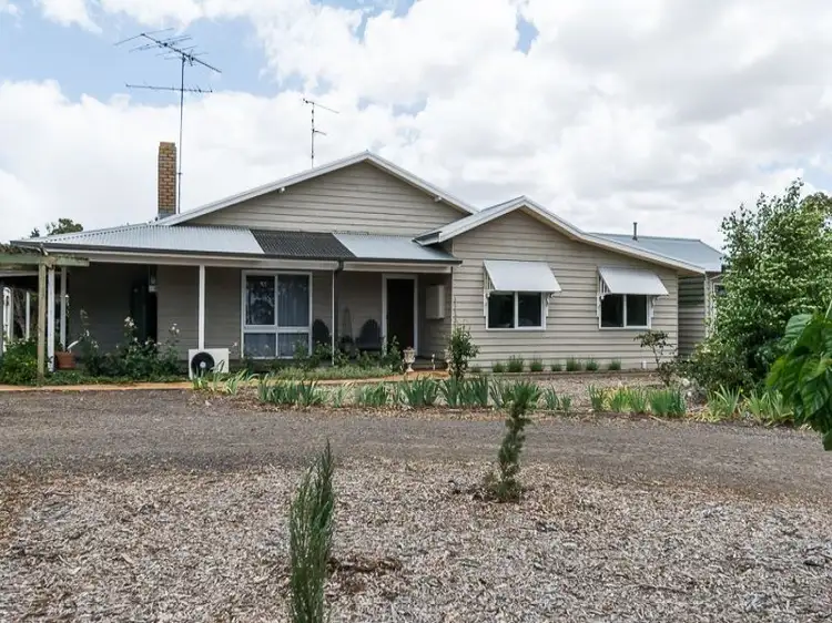 1028 Bannockburn-Shelford Road, Teesdale VIC 3328