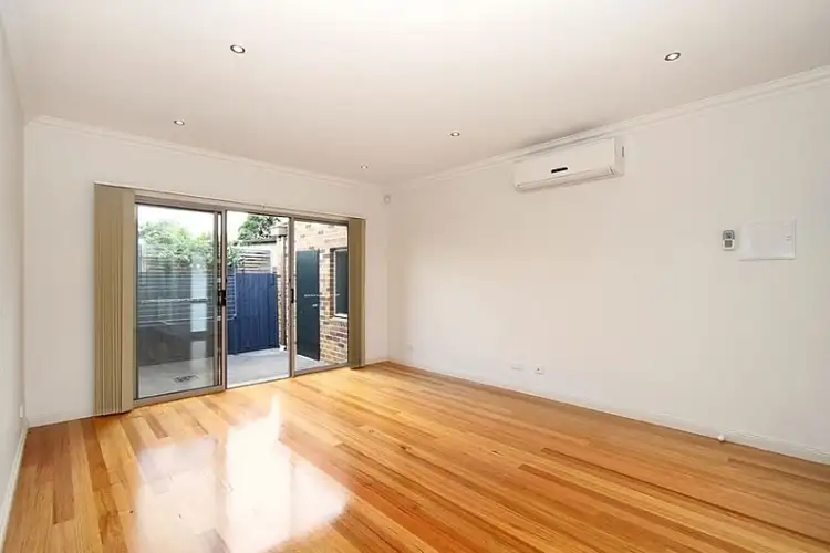 Fourth view of Homely unit listing, 2/11 Whittier Street, Kingsbury VIC 3083