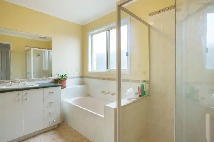 Sixth view of Homely house listing, 12 Lorraine Court, Hillside VIC 3037