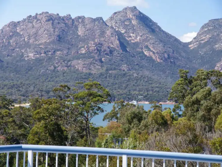 35 Bradley Drive, Coles Bay TAS 7215