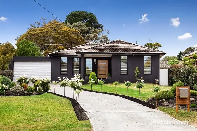 6 Gaskell Avenue, Mount Eliza VIC 3930