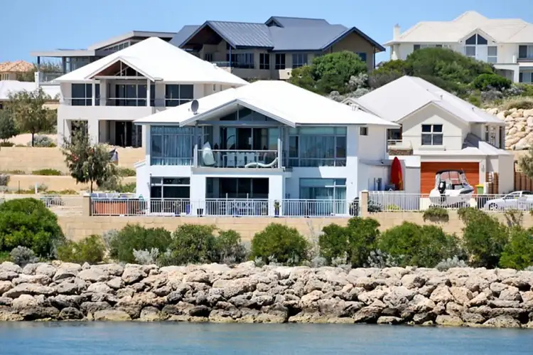 Second view of Homely house listing, 32 Surf View, Dawesville WA 6211