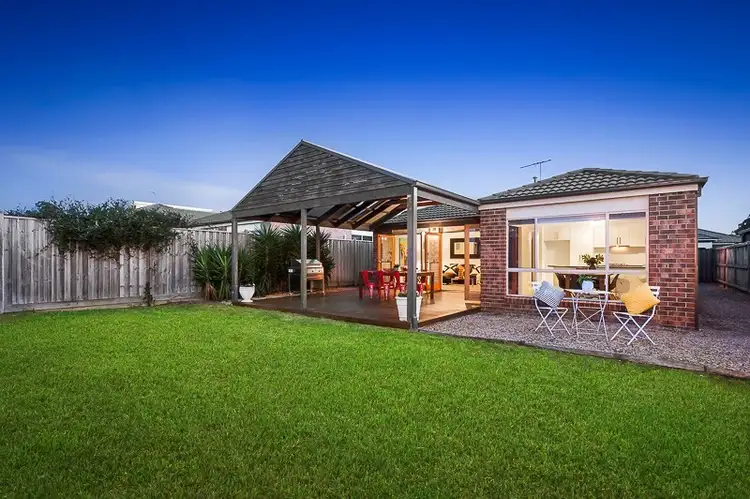 34 Breenview Place, Doreen VIC 3754