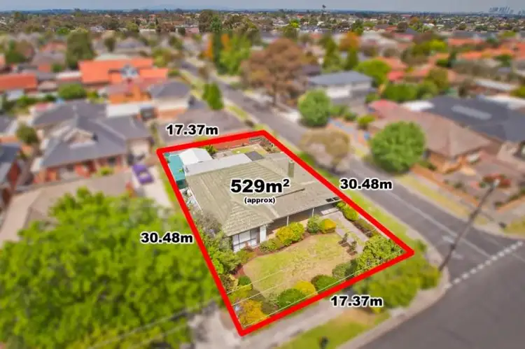 20 Watt Avenue, Oak Park VIC 3046