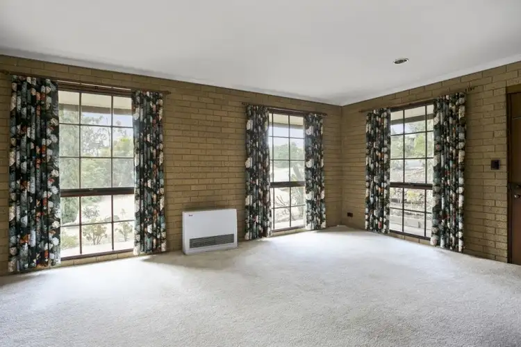 Sixth view of Homely house listing, 1/1 Heyington Place, Strathdale VIC 3550
