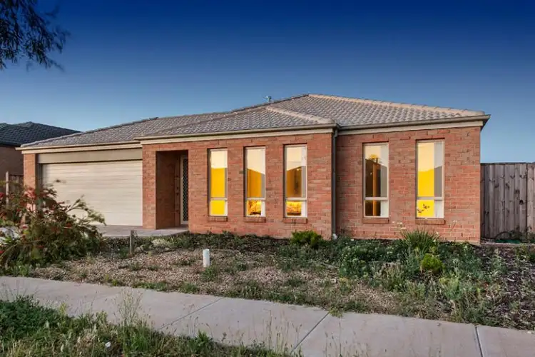 28 Barleygrass Crescent, Brookfield VIC 3338