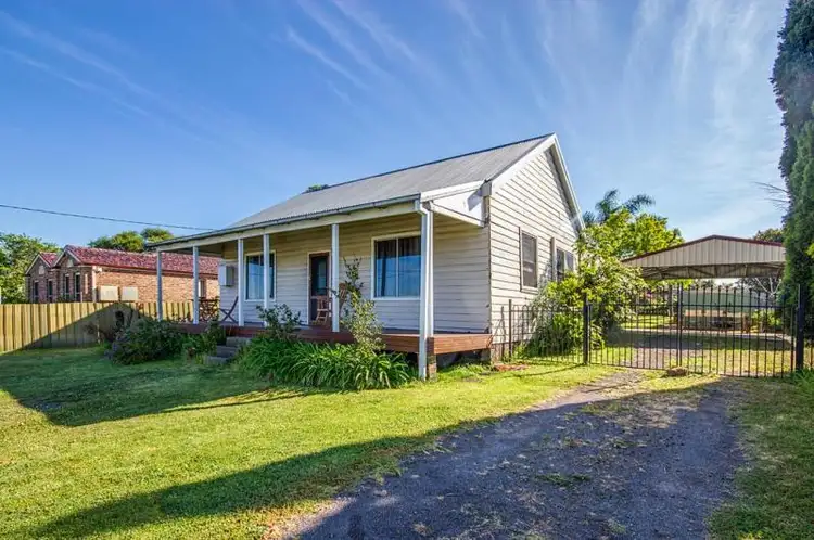 Main view of Homely house listing, 18 Rockleigh Street, Thornton NSW 2322