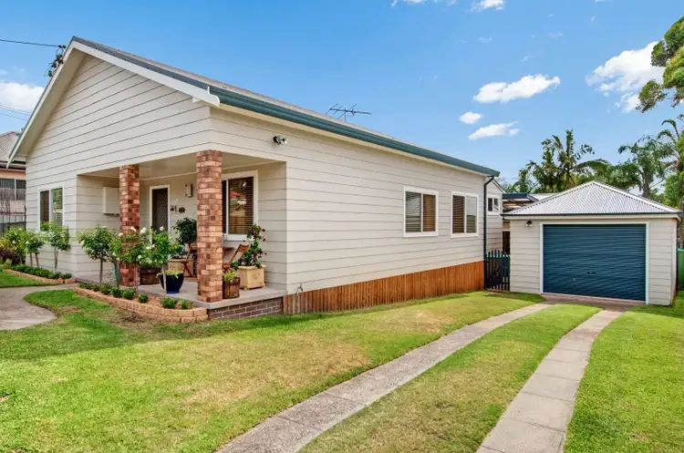 19 Lakeview Street, Boolaroo NSW 2284