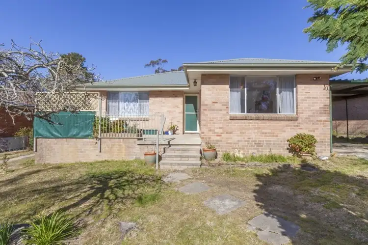 30 Armstrong Street, Wentworth Falls NSW 2782