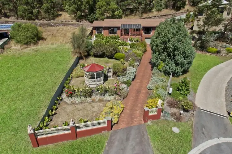 13 Kawana Court, Camperdown VIC 3260