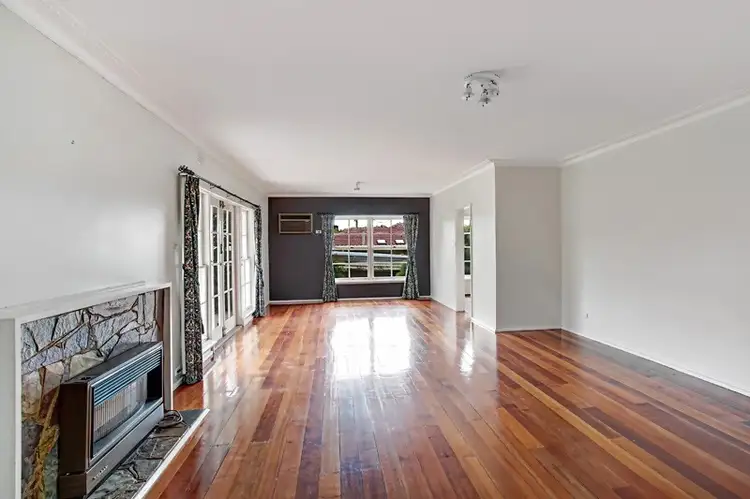 Fourth view of Homely house listing, 1 Carl Court, Ringwood VIC 3134