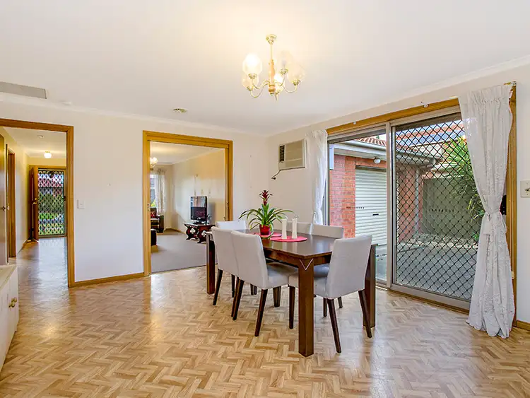 Fifth view of Homely house listing, 33 Mirabella Close, Werribee VIC 3030