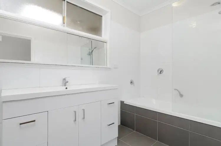 Fourth view of Homely house listing, 1/8 Croydondale Drive, Mooroolbark VIC 3138