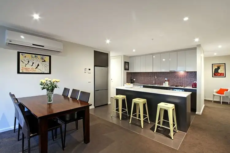 Fifth view of Homely apartment listing, 5/9-10 Railway Parade, Murrumbeena VIC 3163