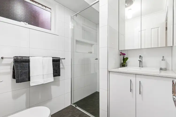 Sixth view of Homely house listing, 5 Larcom Court, Greensborough VIC 3088