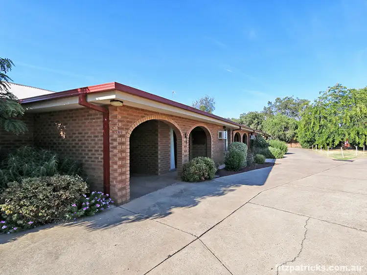 Main view of Homely unit listing, 2/5 Langdon Avenue, Wagga Wagga NSW 2650