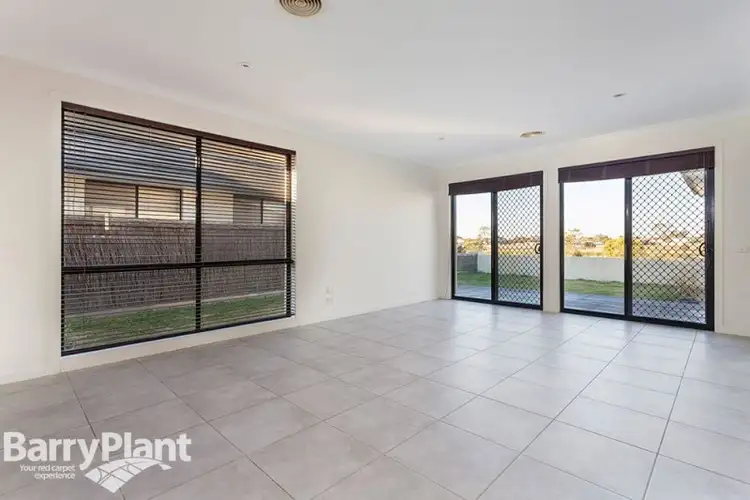 Sixth view of Homely house listing, 45 Signature Boulevard, Sanctuary Lakes VIC 3030