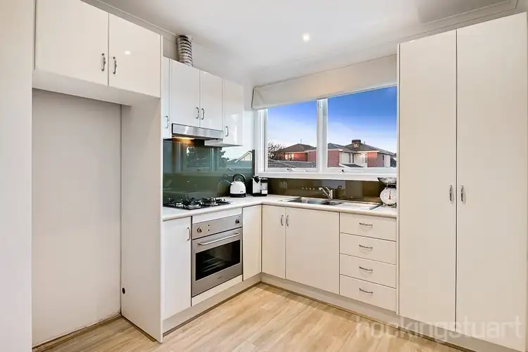 Sixth view of Homely townhouse listing, 2/3 Wonga Court, Bentleigh East VIC 3165