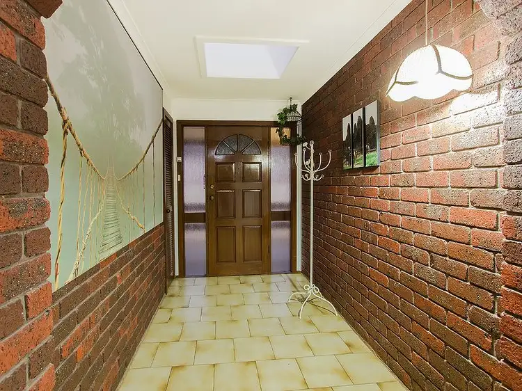Second view of Homely house listing, 5 Narong Place, Keilor Downs VIC 3038