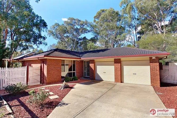7 Hardy Place, Casula NSW 2170