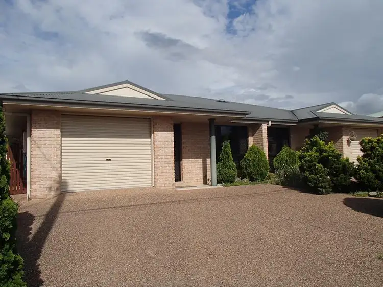 1/118 Sugarloaf road, Stanthorpe QLD 4380