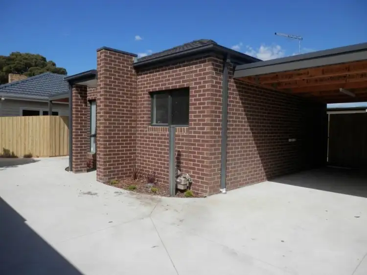 2/67 Dundee Street, Reservoir VIC 3073