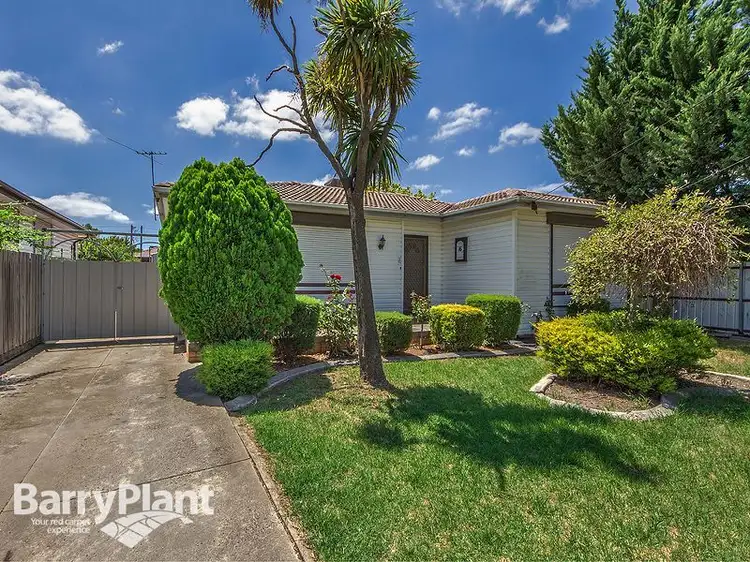 16 Andrew Road, St Albans VIC 3021