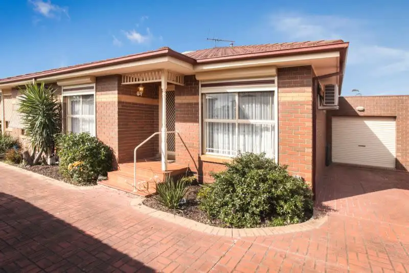 Main view of Homely unit listing, 3/2 Bent Street, Westmeadows VIC 3049