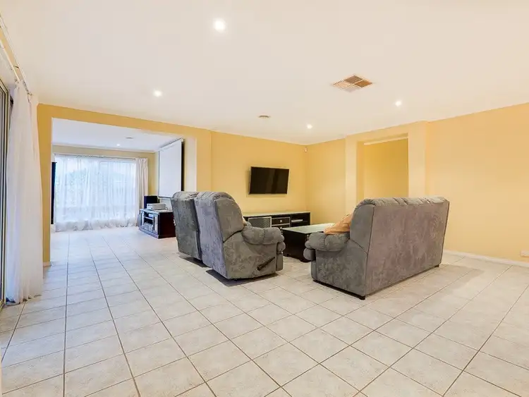 Seventh view of Homely house listing, 28 Seasons Boulevard, Tarneit VIC 3029