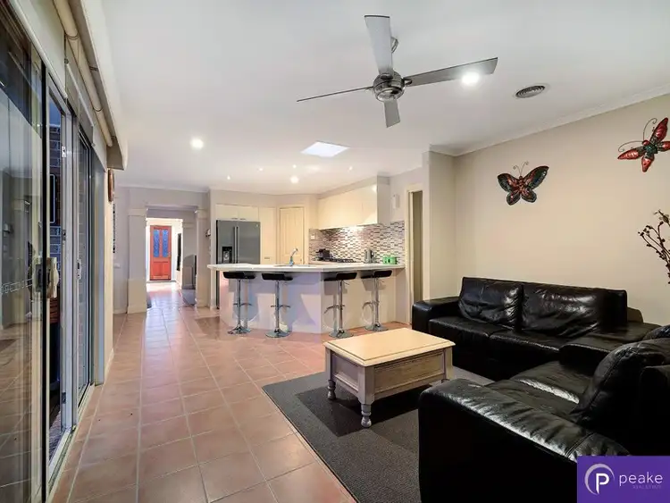 Sixth view of Homely house listing, 9 Grange Circuit, Beaconsfield VIC 3807