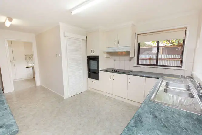 Fifth view of Homely house listing, 12 Ash Court, Red Cliffs VIC 3496