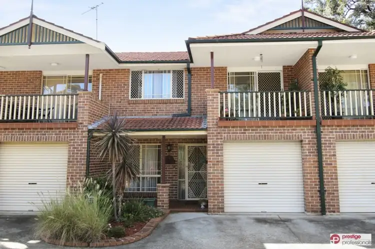 4/3 Carinya Place, Moorebank NSW 2170