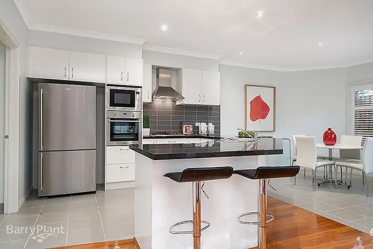 Second view of Homely townhouse listing, 2/1 Esther Court, Mount Waverley VIC 3149