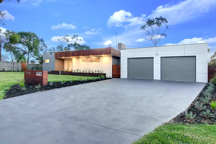 376 Canadian Bay Road, Mount Eliza VIC 3930