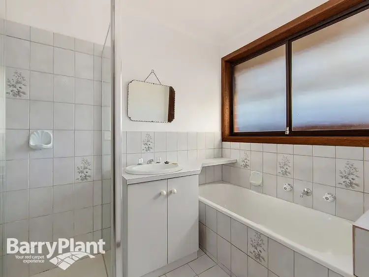 Fifth view of Homely house listing, 11 Nadur Court, St Albans VIC 3021