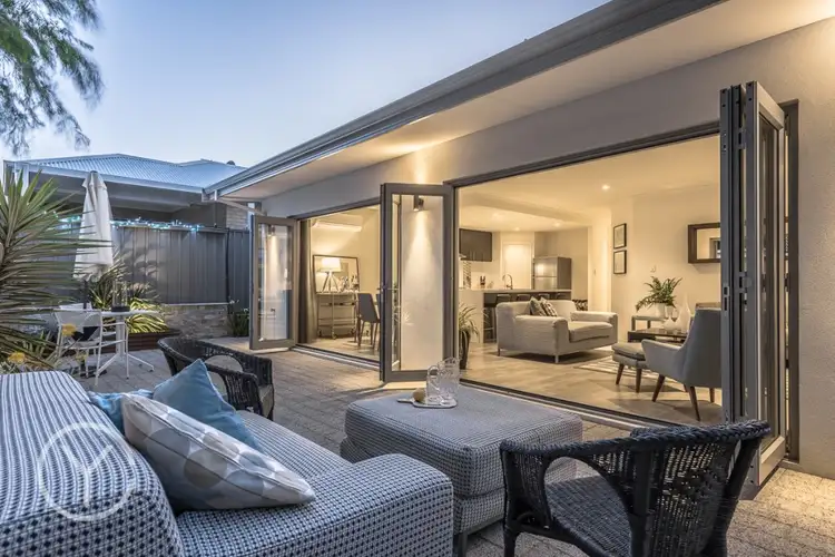 Second view of Homely house listing, 8 Howell Vista, Beaconsfield WA 6162