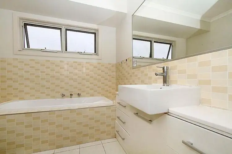 Sixth view of Homely townhouse listing, 2/31 Dunne Street, Kingsbury VIC 3083