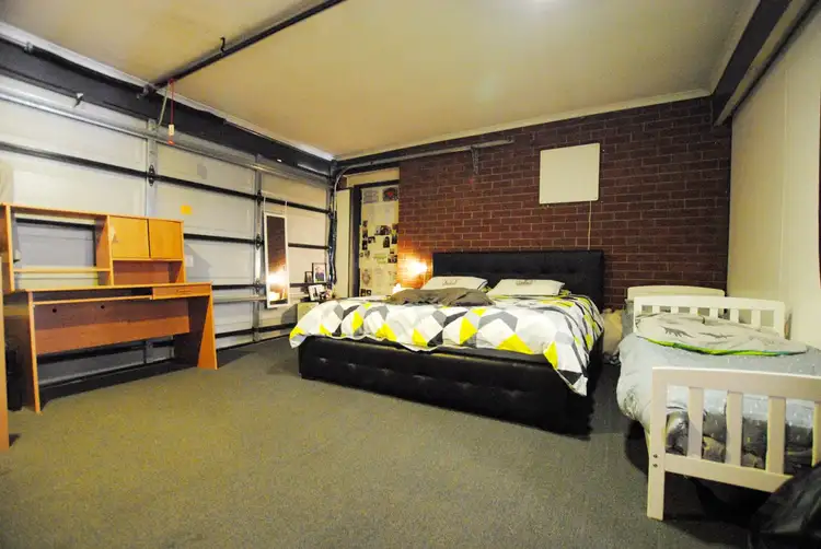 Seventh view of Homely house listing, 4 Daisy Way, Carrum Downs VIC 3201