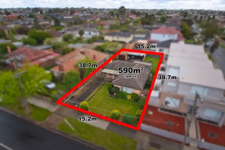4 Glenroy Road, Glenroy VIC 3046